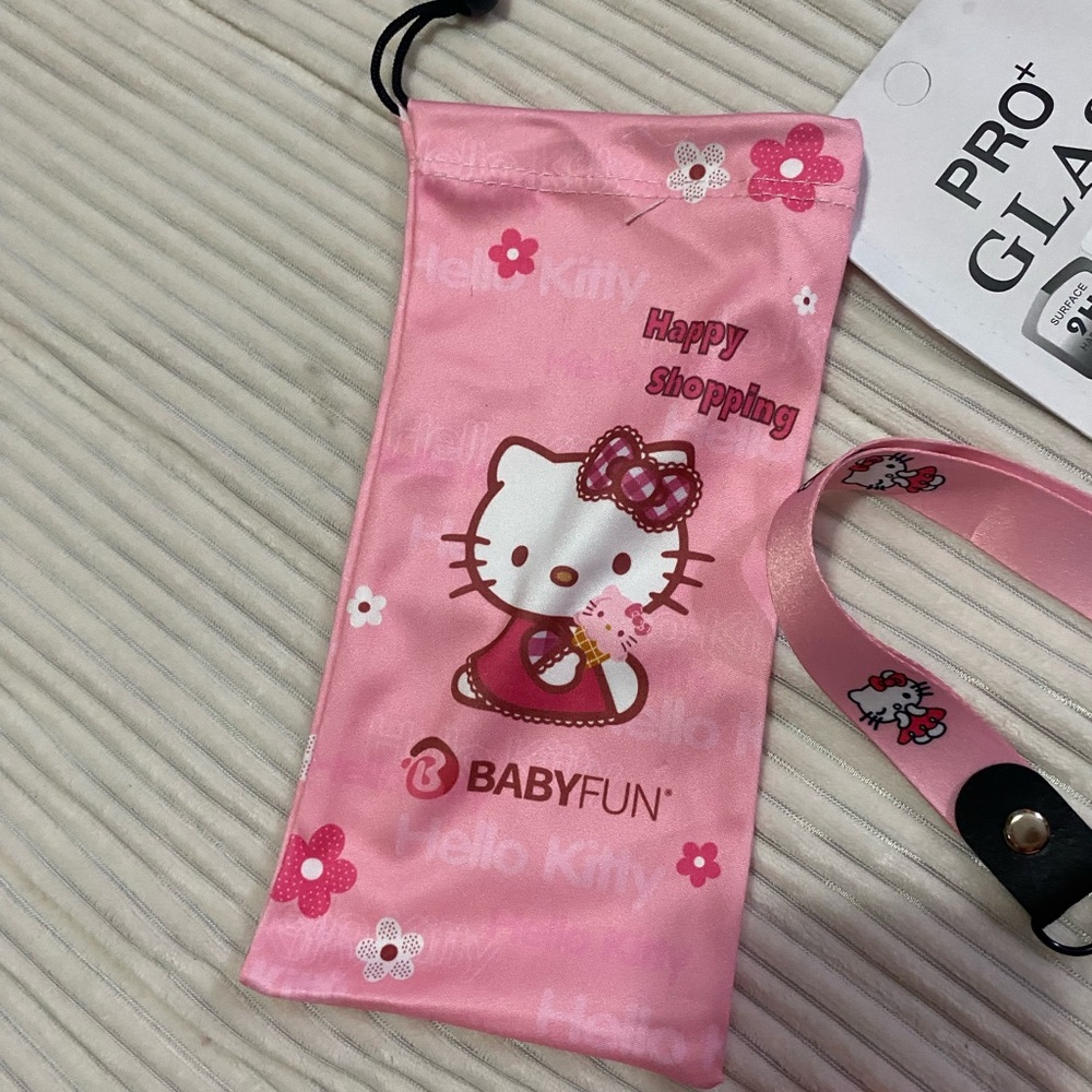 Hello Kitty IPhone 14 Phone Case And Accessories - Picture 7 of 7